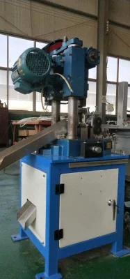 Alimentation automatique d'entretoise d'enroulement et machine de traitement de matériau d'isolation de presse de poinçonnage